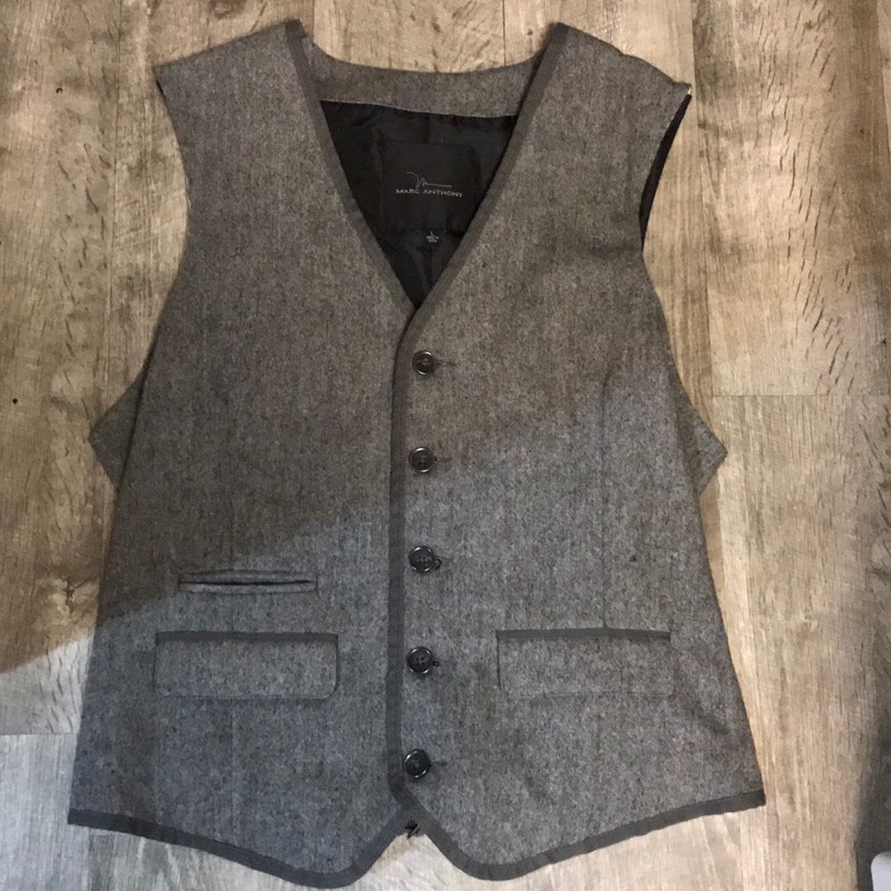 MARC ANTHONY vest